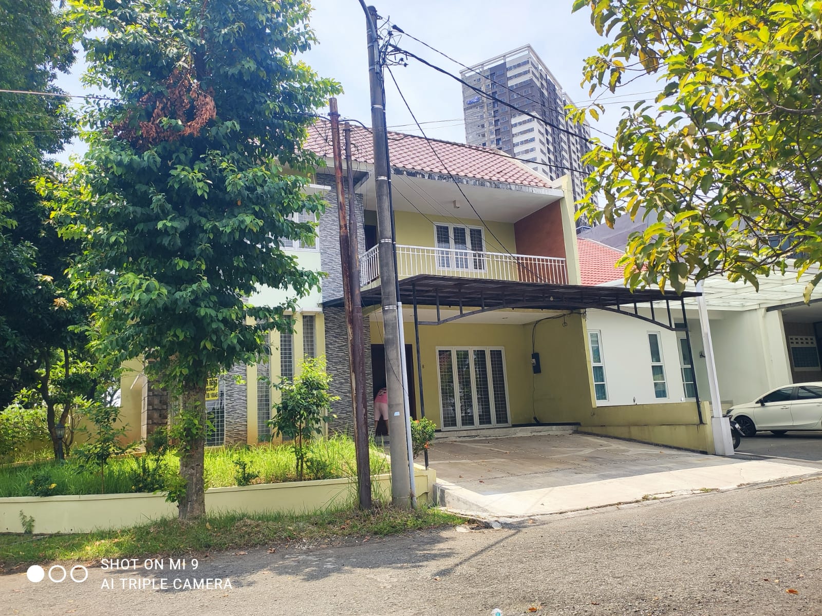 Disewakan Rumah di Taman Napoli Lippo Cikarang